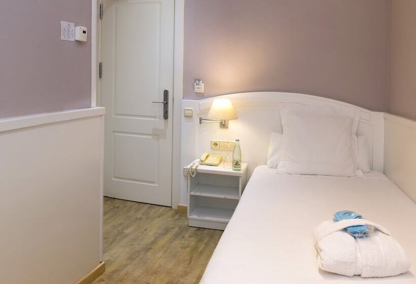 اتاق استاندارد یک نفره, 1881 Hotel Balneario Vichy Catalan