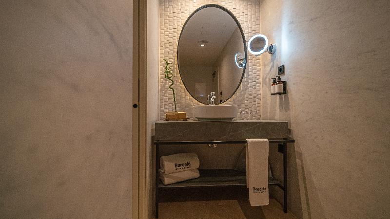 اتاق لوکس با چشم‌انداز, Barcelo Carmen Granada