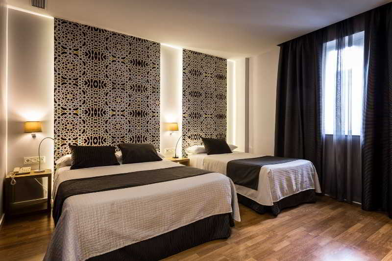 اتاق استاندارد سه نفره, Comfort Dauro 2