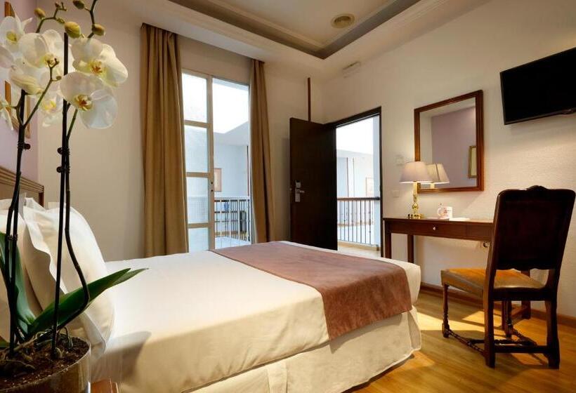 اتاق استاندارد یک نفره, Exe Triunfo Granada