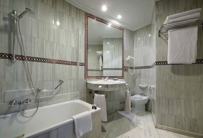 اتاق استاندارد یک نفره, Exe Triunfo Granada