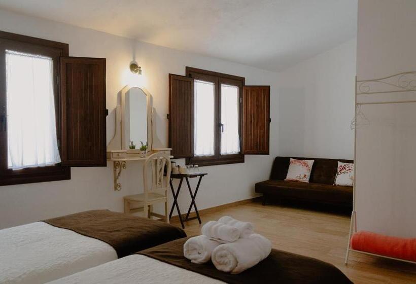 اتاق راحتی سه تخته, La Posada De Alájar