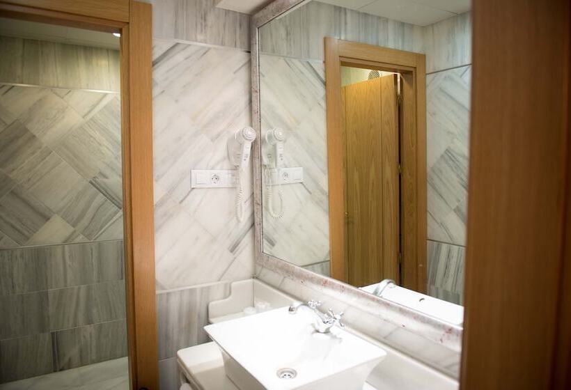 اتاق استاندارد, Los Angeles Hotel & Spa