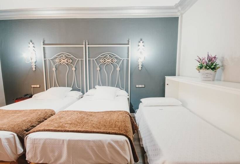 اتاق استاندارد سه نفره, Los Angeles Hotel & Spa