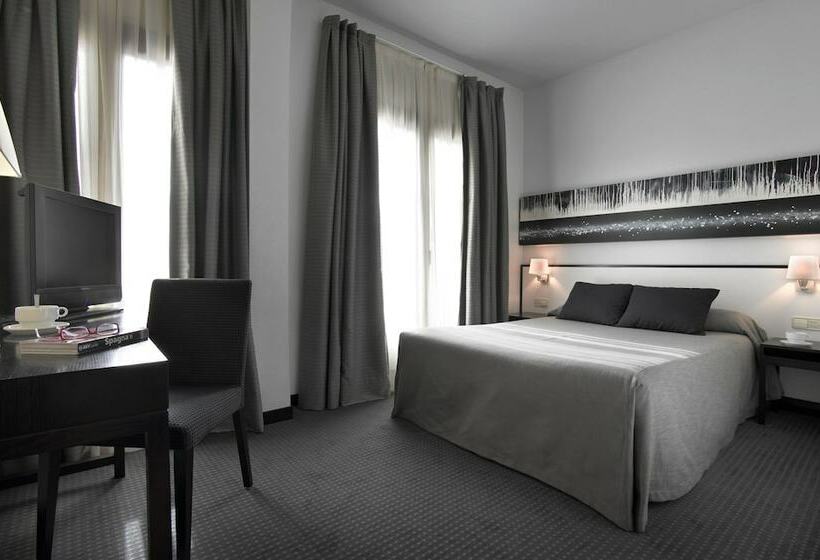 Chambre Standard, Macia Plaza