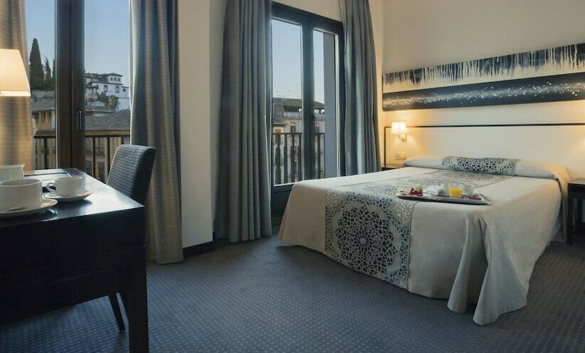 Superior Room, Macia Plaza