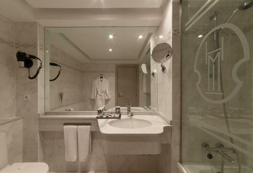 חדר סטנדרט נוף לים עם מרפסת, Mercure Monte Igueldo