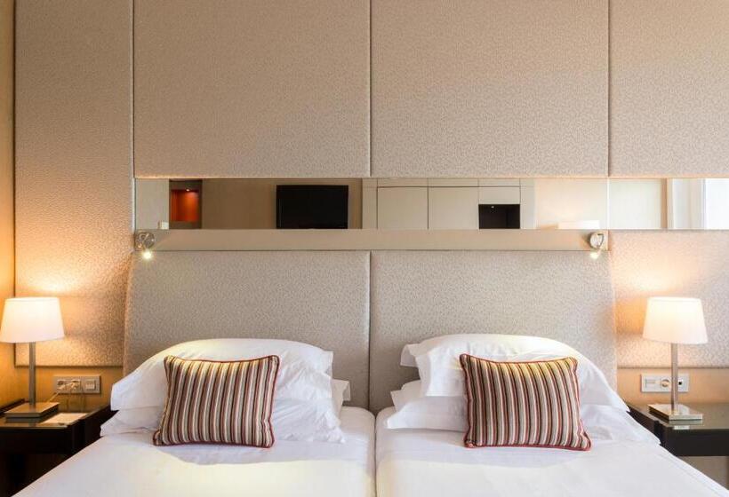 חדר סטנדרט נוף לים עם מרפסת, Mercure Monte Igueldo