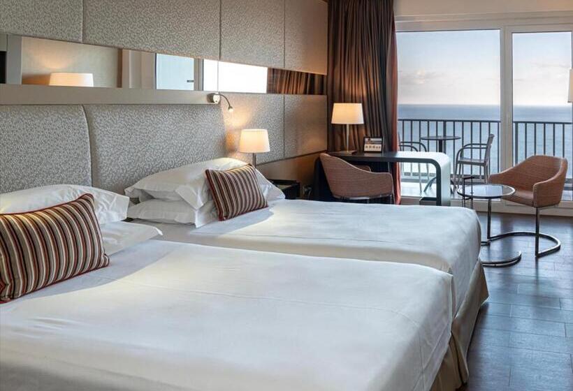חדר סטנדרט נוף לים עם מרפסת, Mercure Monte Igueldo