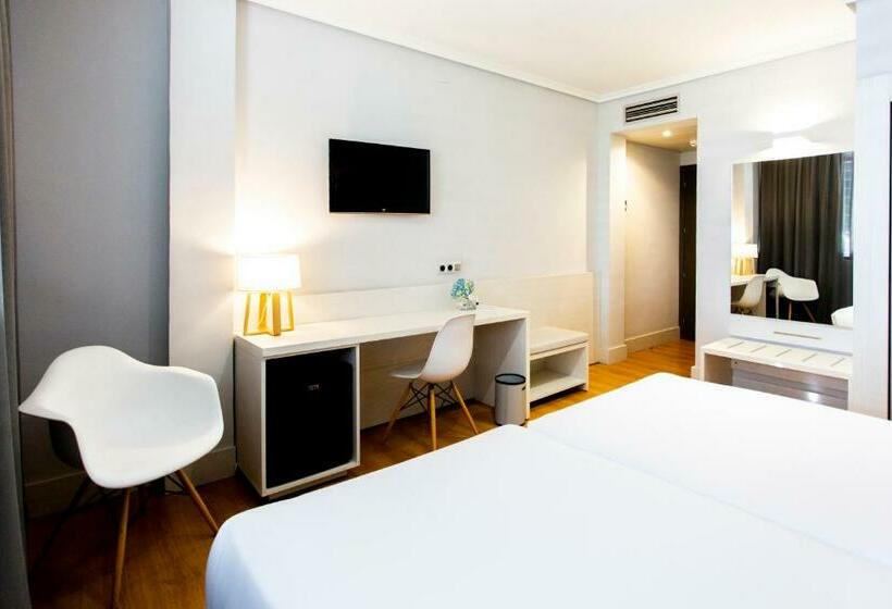 Standard Room, Pax Guadalajara