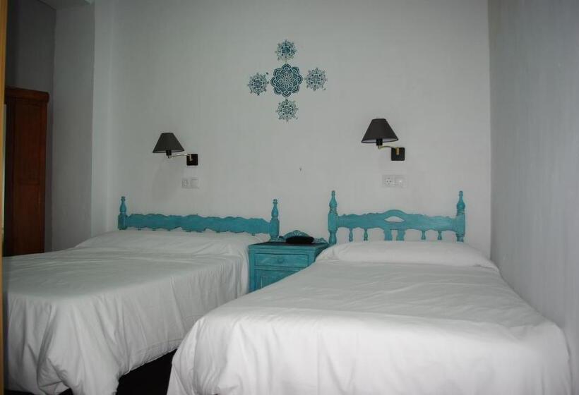 اتاق استاندارد سه نفره, Lanjaron