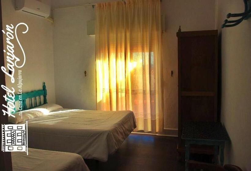 Standard Triple Room with Terrace, Lanjaron