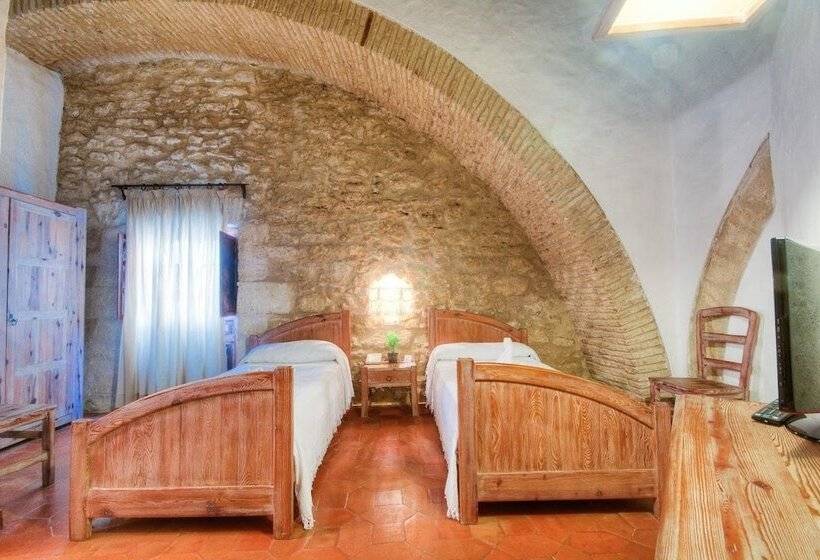 Номер Стандарт, Tugasa Convento San Francisco