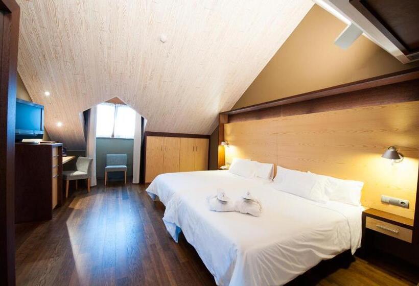 اتاق سوپریور, Sommos Hotel Aneto