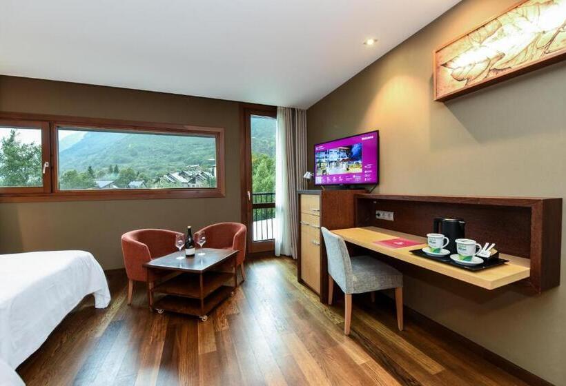 اتاق سوپریور, Sommos Hotel Aneto