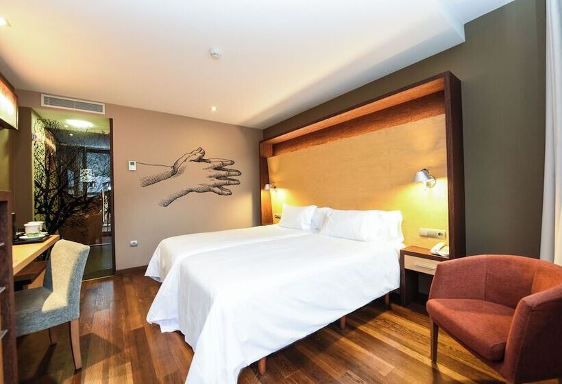 اتاق استاندارد با تراس, Sommos Hotel Aneto
