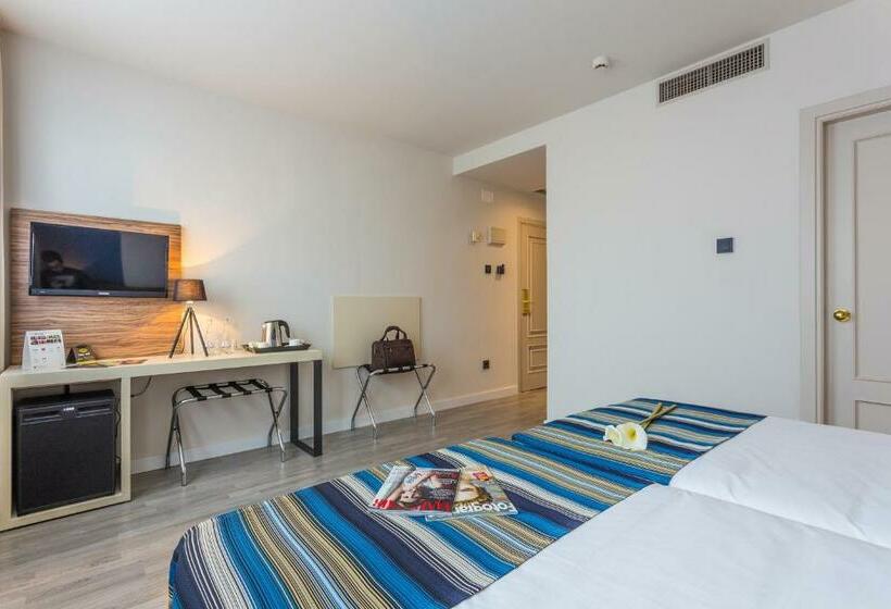 Standard Room, Urban Dream Granada