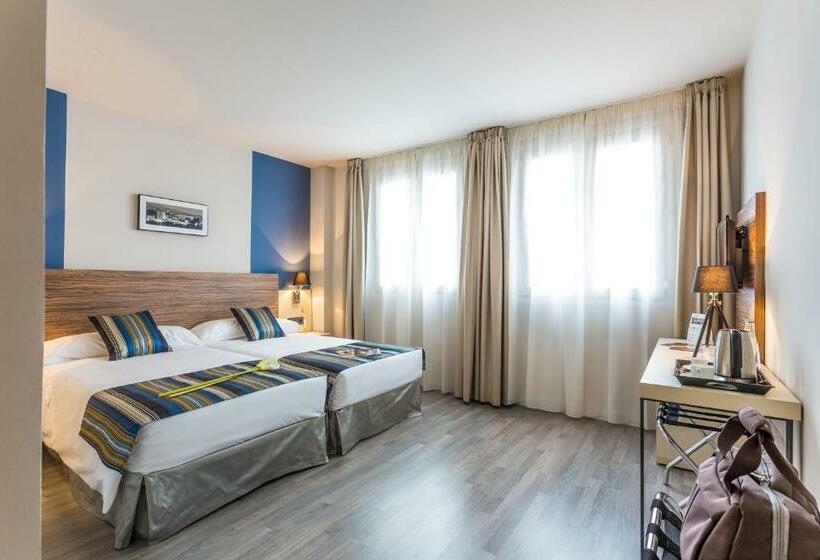 اتاق استاندارد سه نفره, DWO Urban Granada