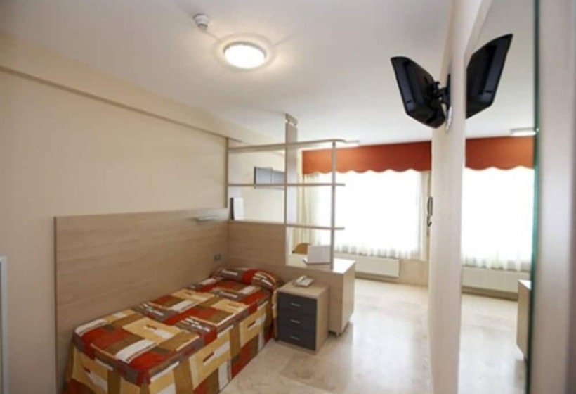 Standard Single Room, Rialta