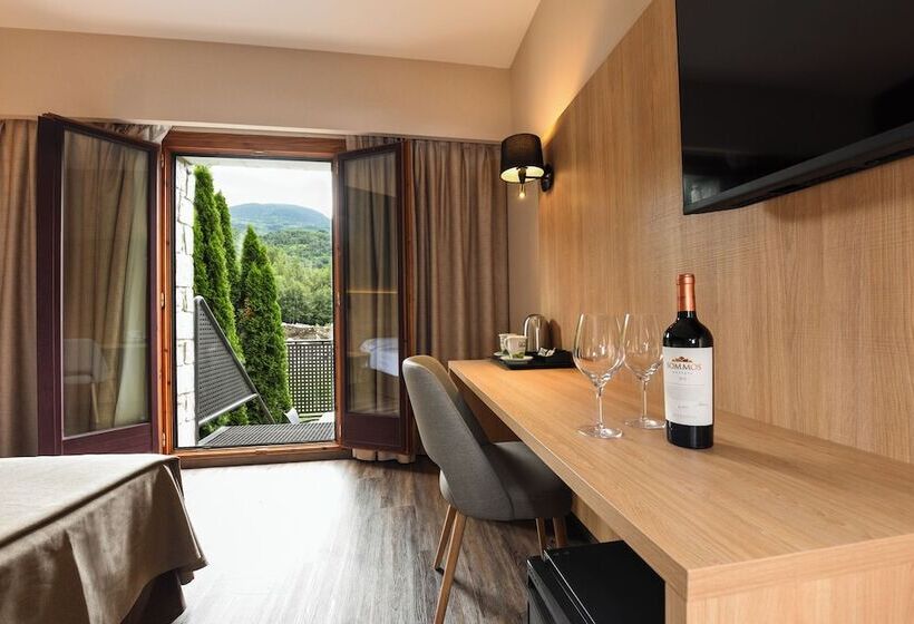 Standard Room with Balcony, Sommos Hotel Benasque Spa