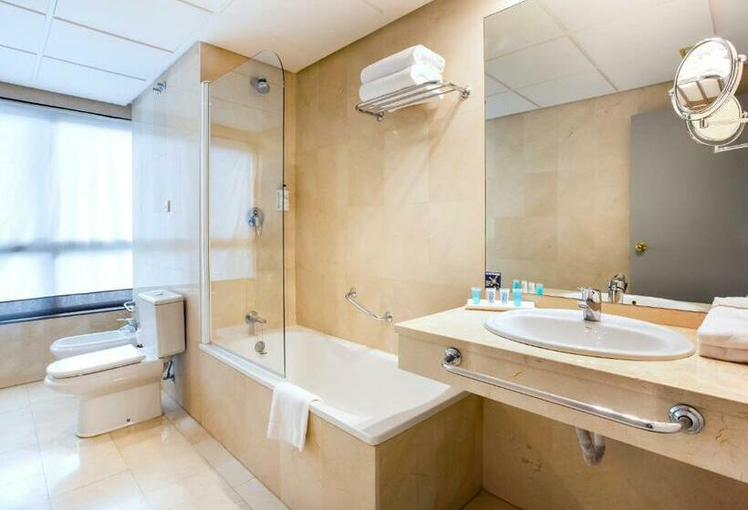 اتاق استاندارد, B&b Hotel Cartagena Cartagonova
