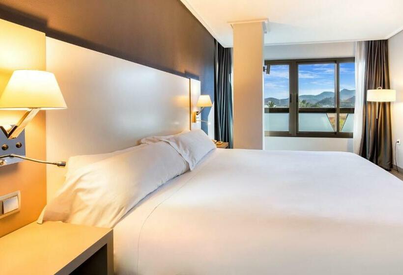 اتاق استاندارد, B&b Hotel Cartagena Cartagonova