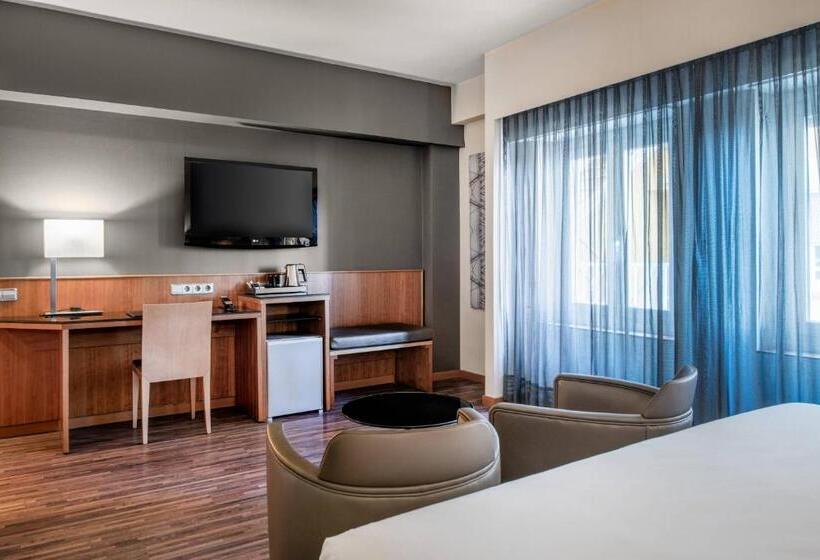 اتاق سوپریور با تخت بزرگ, Ac Hotel Carlton Madrid By Marriott