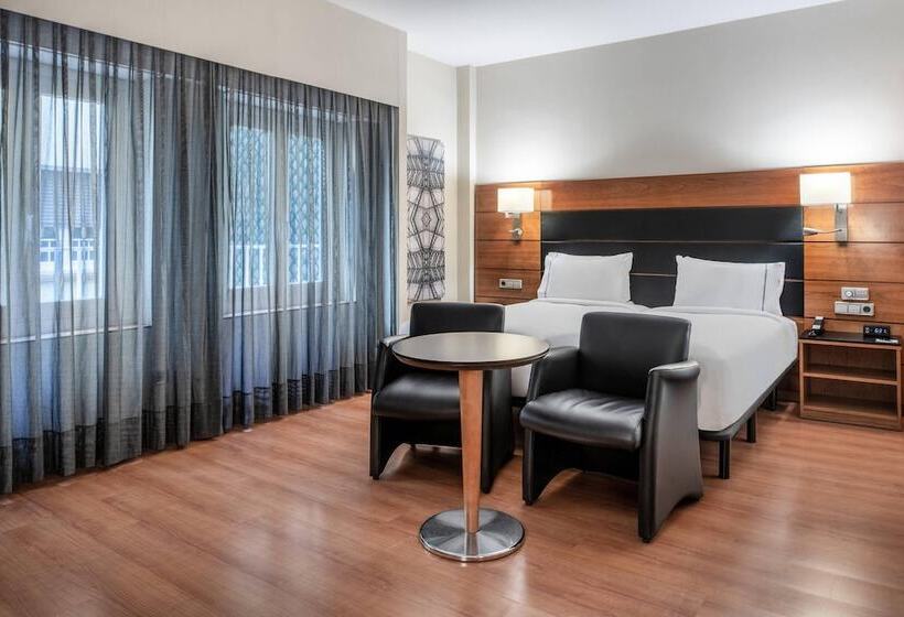 Plus Standard Room, Ac  Carlton Madrid