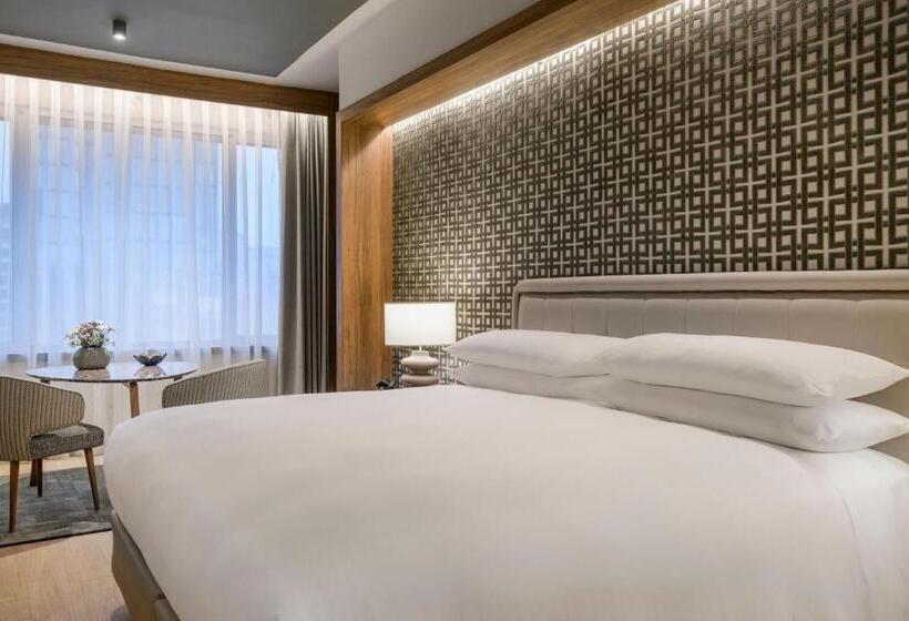 سوییت, The Westin Madrid Cuzco