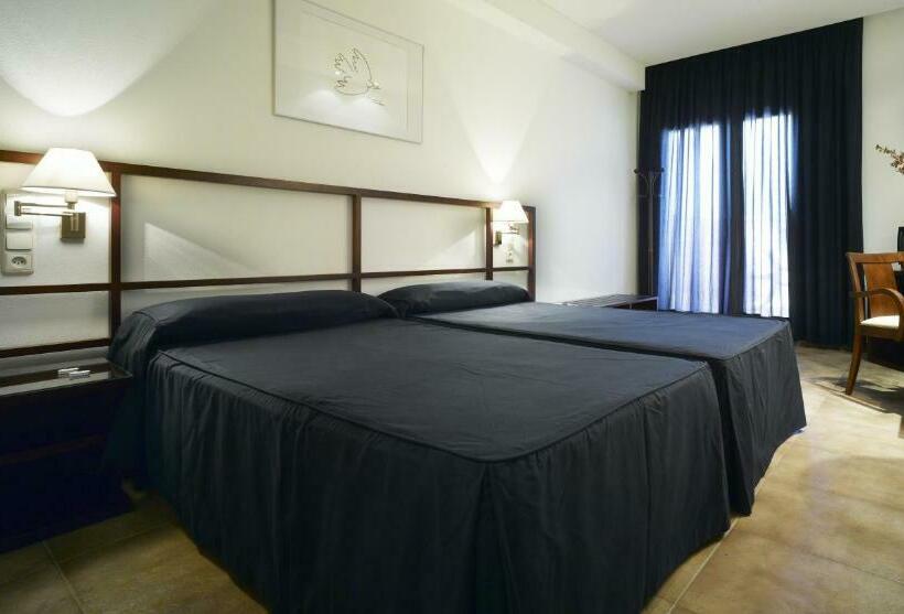 اتاق بزرگ با دسترسی به اسپا, Balneario De Archena   Hotel León