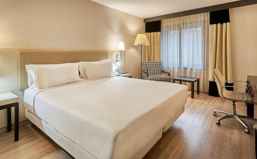 Standard Connecting Room, NH Lleida Pirineos