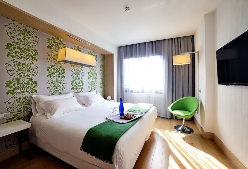 سوییت جونیور, NH Madrid Príncipe De Vergara