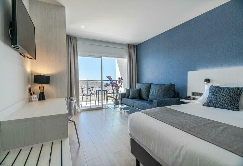 Deluxe Family Room, Ramada Resort by Wyndham Puerto de Mazarron