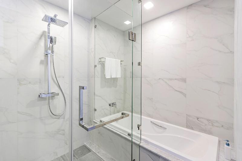 اتاق استاندارد با چشم‌انداز دریا, Ramada Resort by Wyndham Puerto de Mazarron