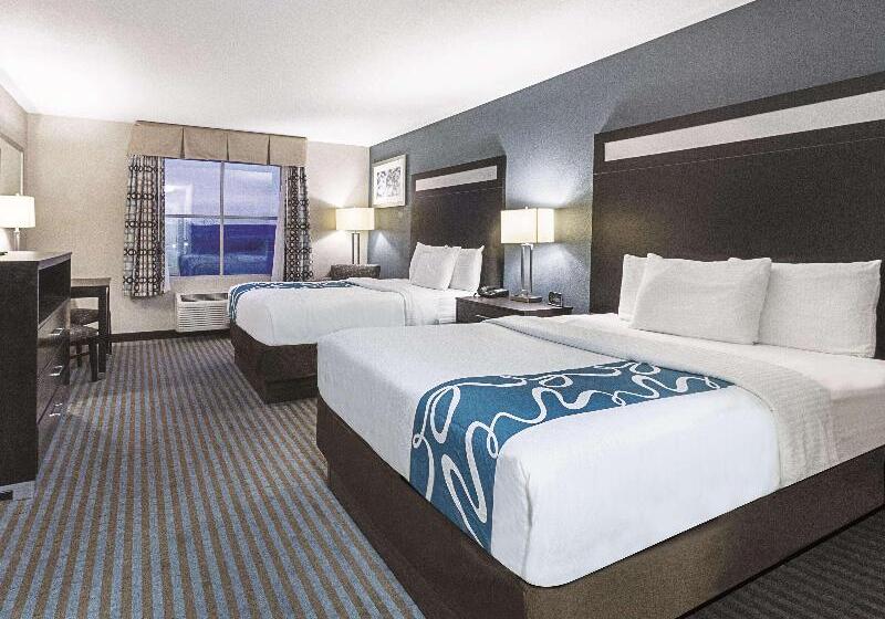 اتاق استاندارد با چشم‌انداز دریا, Ramada Resort by Wyndham Puerto de Mazarron