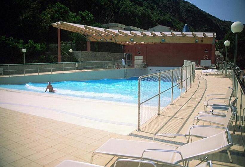 سوئیت جونیور با تراس, Spa Termaeuropa Balneario Arnedillo