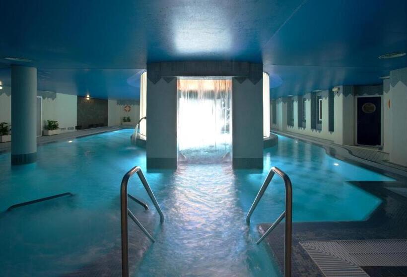 سوئیت جونیور با تراس, Spa Termaeuropa Balneario Arnedillo