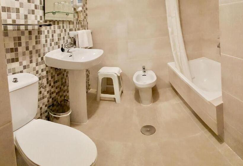 اتاق استاندارد, Torres Touriño