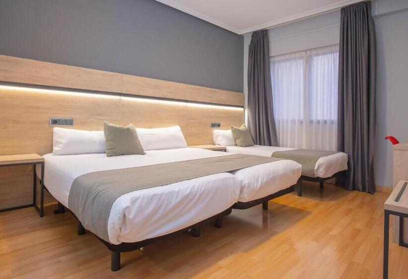 اتاق استاندارد سه نفره, Az Hotel El Príncipe   Gimnasio Gratuíto