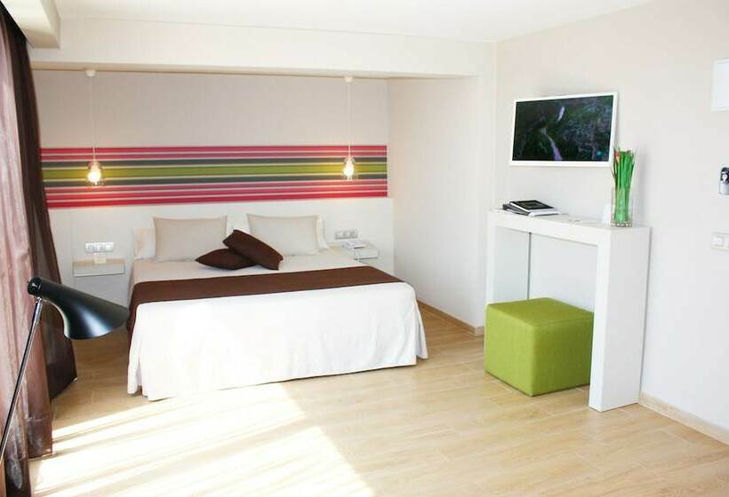 Quarto superior, ALEGRIA Plaza Paris SUP