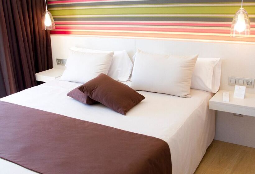 Quarto superior, ALEGRIA Plaza Paris SUP