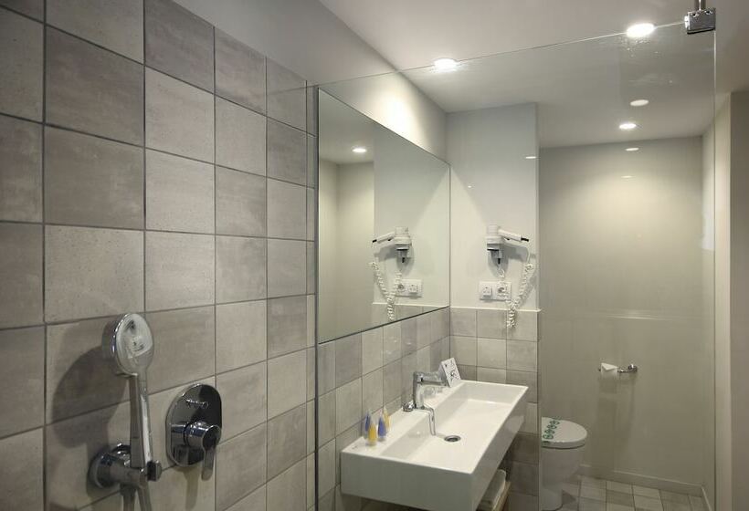 اتاق استاندارد چهار تخته, Aqua Hotel Bertran Park