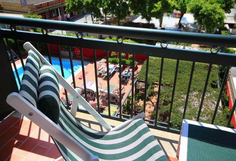 اتاق پرمیوم, Aqua Hotel Bertran Park