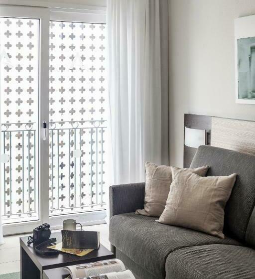 سوییت جونیور, Aqua Hotel Bertran Park