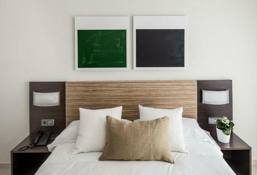 سوییت جونیور, Aqua Hotel Bertran Park