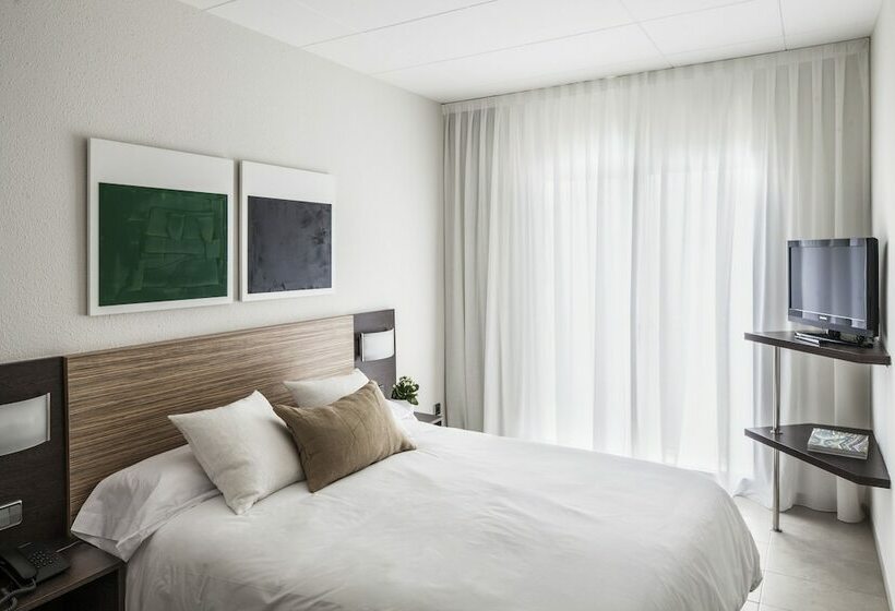 سوییت جونیور, Aqua Hotel Bertran Park