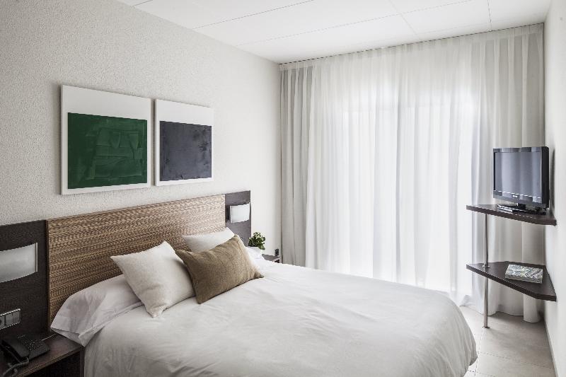 سوییت جونیور, Aqua Hotel Bertran Park