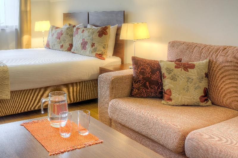 سوییت جونیور, Aqua Hotel Bertran Park