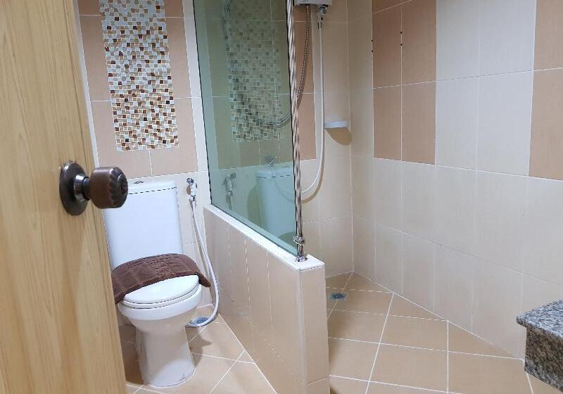 اتاق استاندارد سه نفره, Baco