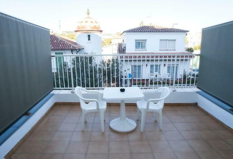 Habitación Estándar con Terraza, Brisamar Suites